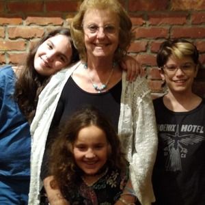 Meet your Posher, Teri